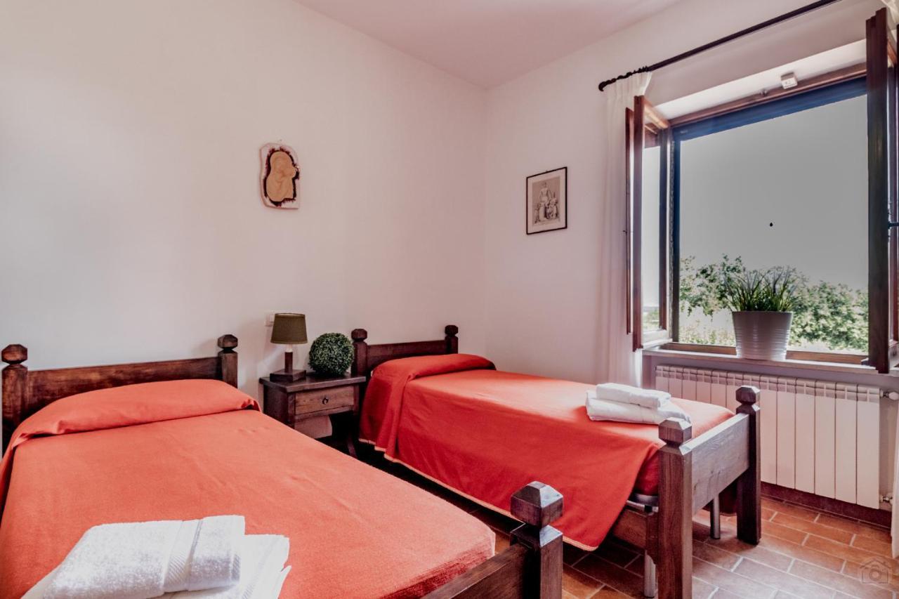 Gorgeous 2-Storey Villa With A Large Private Pool Todi Buitenkant foto