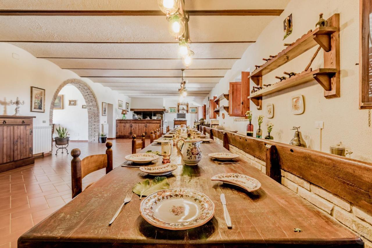 Gorgeous 2-Storey Villa With A Large Private Pool Todi Buitenkant foto