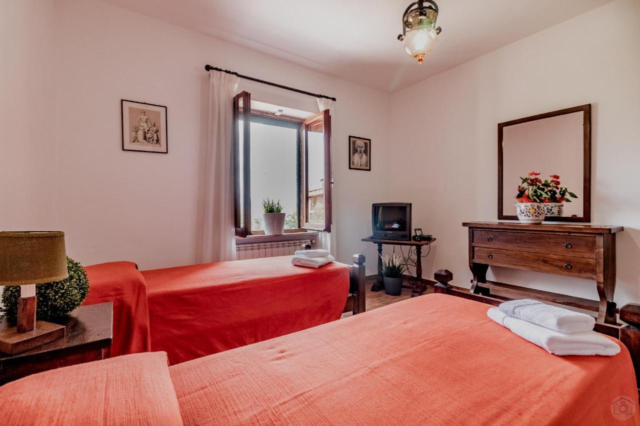Gorgeous 2-Storey Villa With A Large Private Pool Todi Buitenkant foto